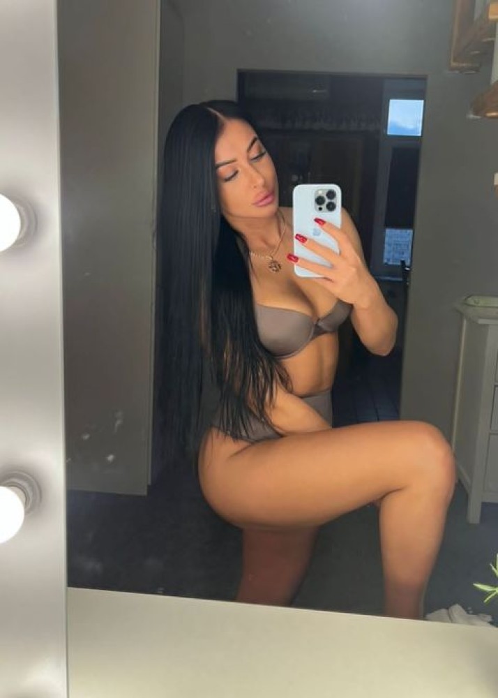 Индивидуалка Юля фото № 2 в городе Ханты-Мансийск